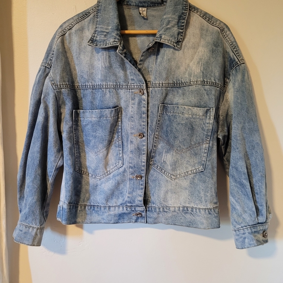 Classic Light Blue Denim Jacket for Women - Picture 1 of 9